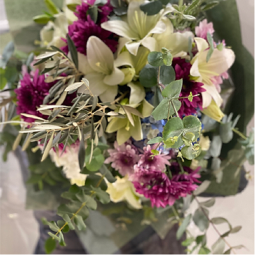Bouquet à la Main de Fleurs Fraîches L Bouquet à la Main de Fleurs Fraîches L